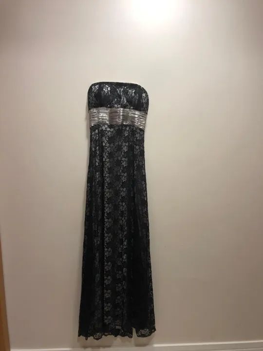 Vestido longo preto com prata