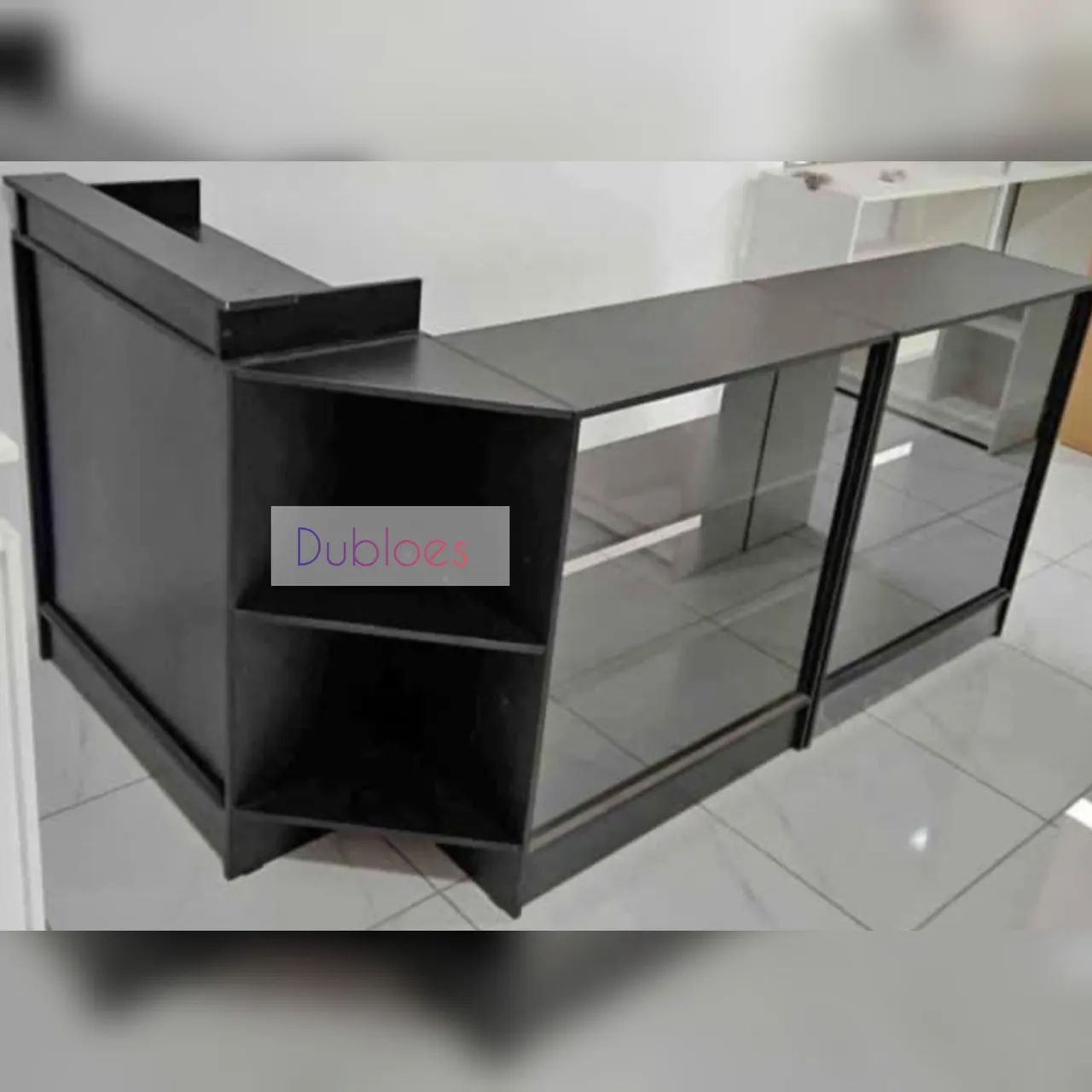 Balcão caixa vitrine em L promoção 