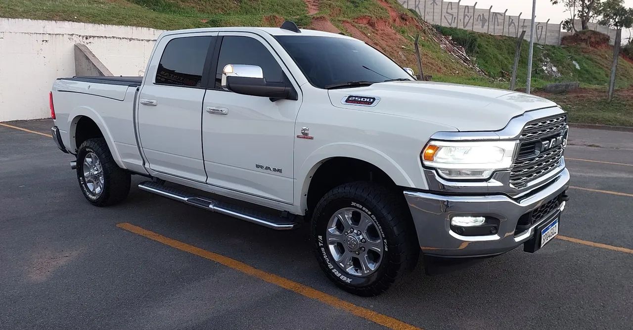 Dodge Ram Laramie 6.7 2500 2020 - Foto 5