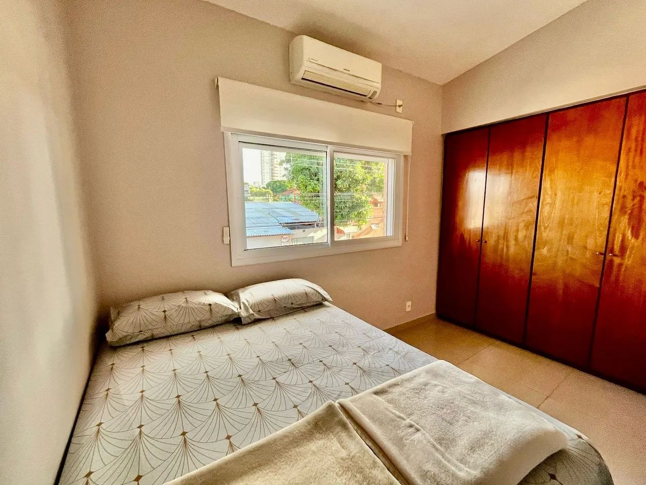 NOVISSIMO - Sobrado no Setor Universitário, 4 quartos, excelente área de lazer, pomar e ho - Foto 14