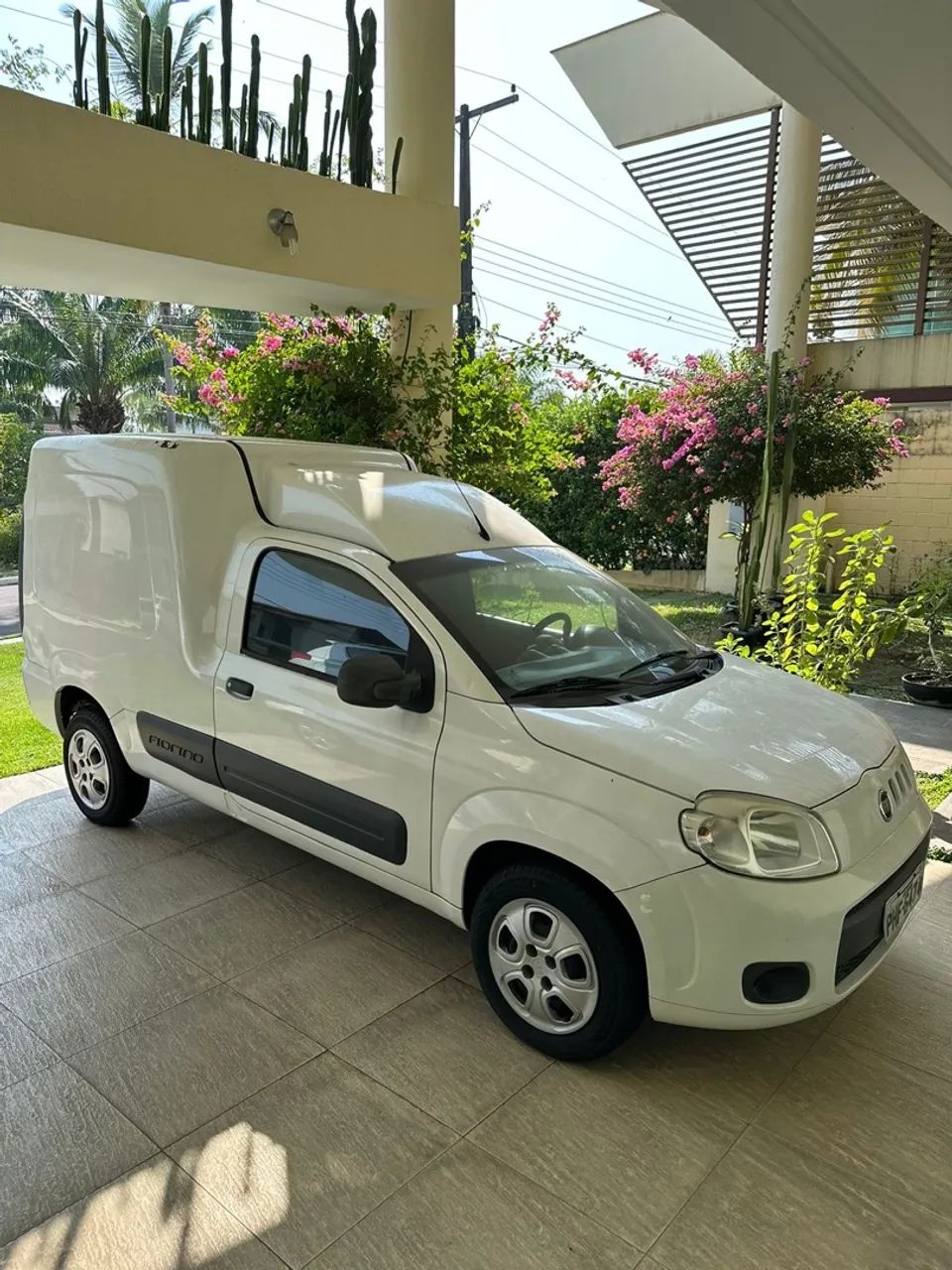 Aluga-se Fiat Fiorino 1.4 