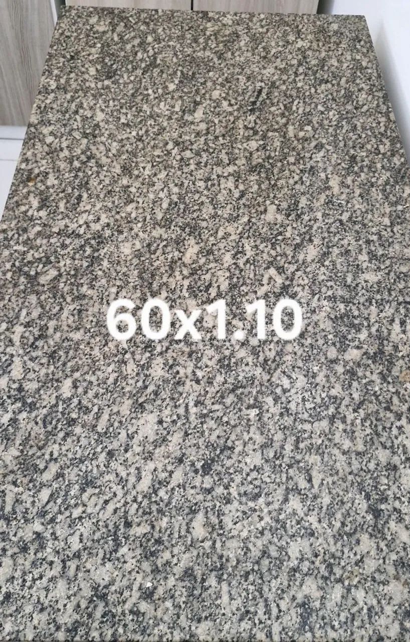 Mesa retangular tok stok de granito 60x1.10