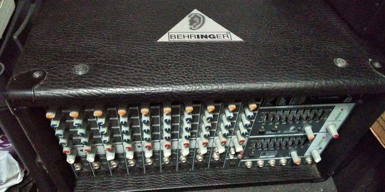 Cabeçote amplificador europower Behringer PMP 2000 - Foto 2