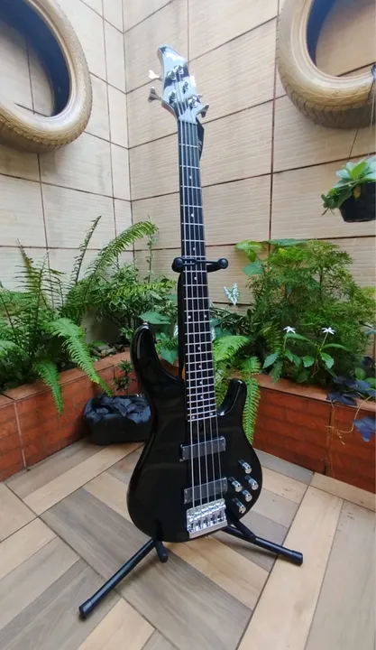 Contrabaixo Tagima Millenium 5 Cordas Ativo Classic Series
