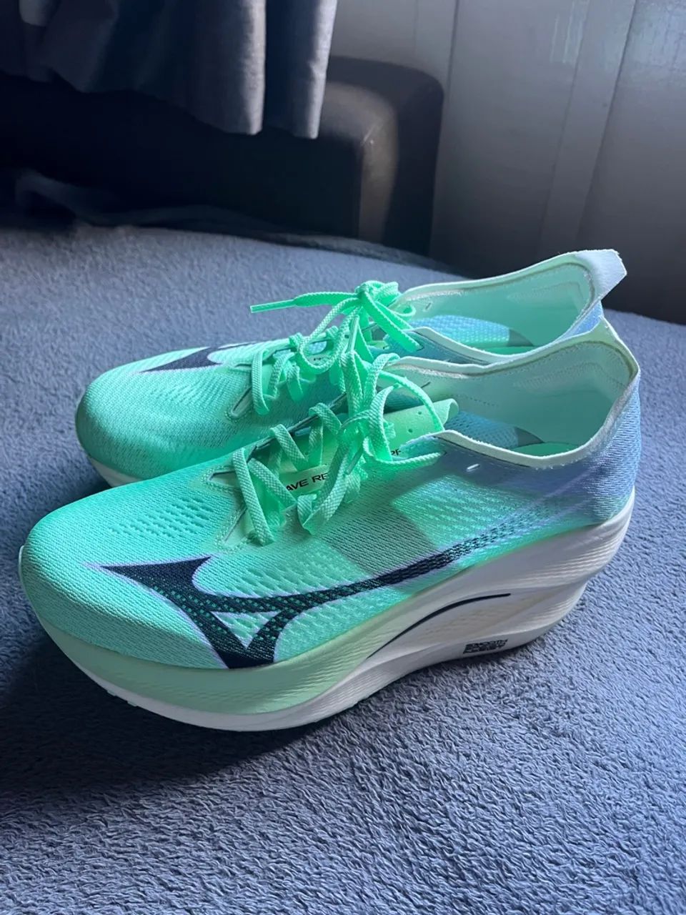 Tênis Mizuno Wave Rebellion 3