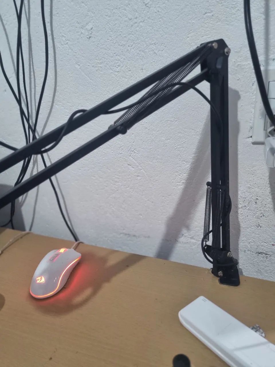 Microfone Gamer fifine A6V RGB com braço articulado  - Foto 3