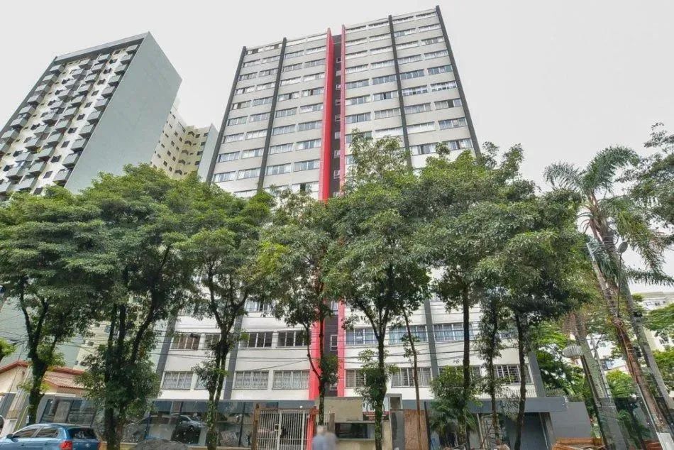 Locação de apartamento com 03 dormitórios, sendo 01 suíte no Portão