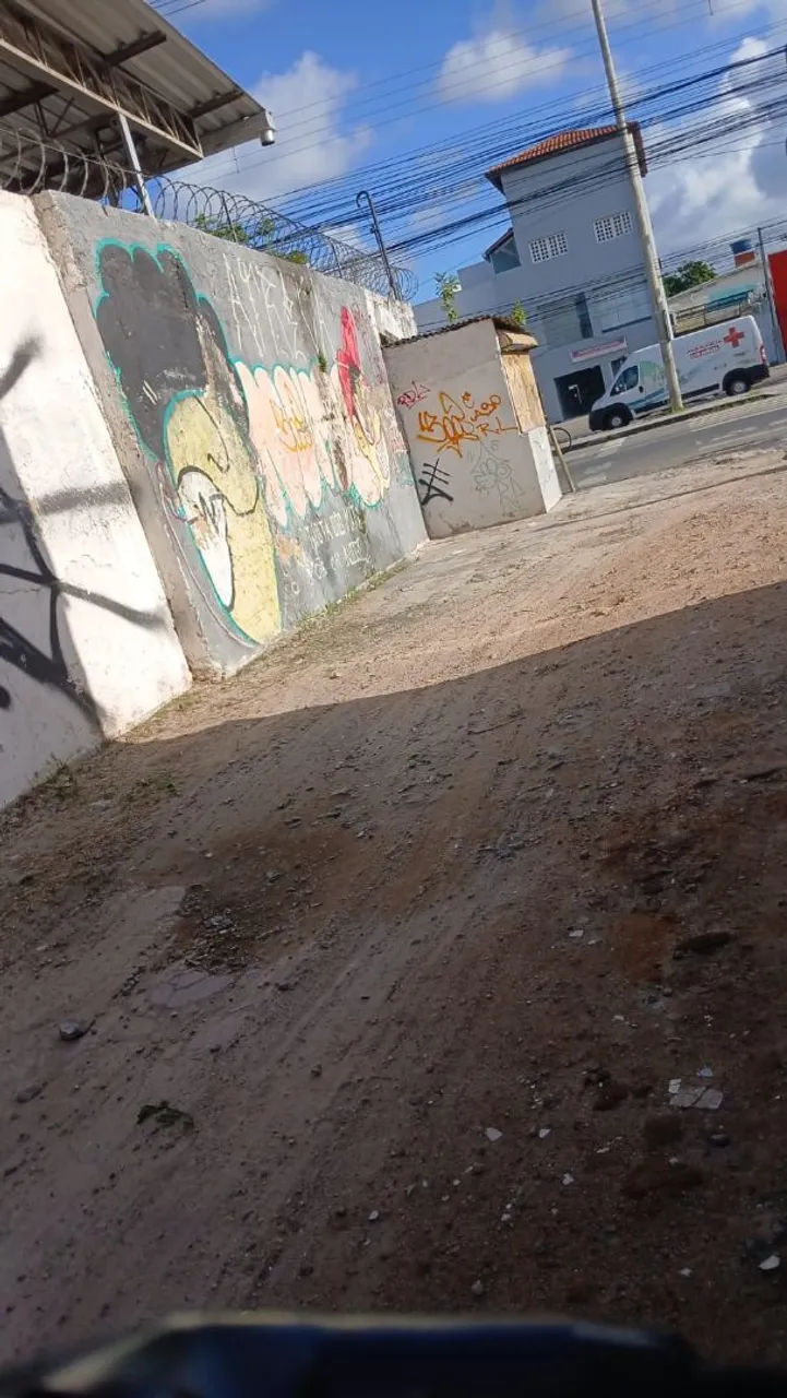 Repassa um ponto para lanche na avenida caxanga Cordeiro 1440