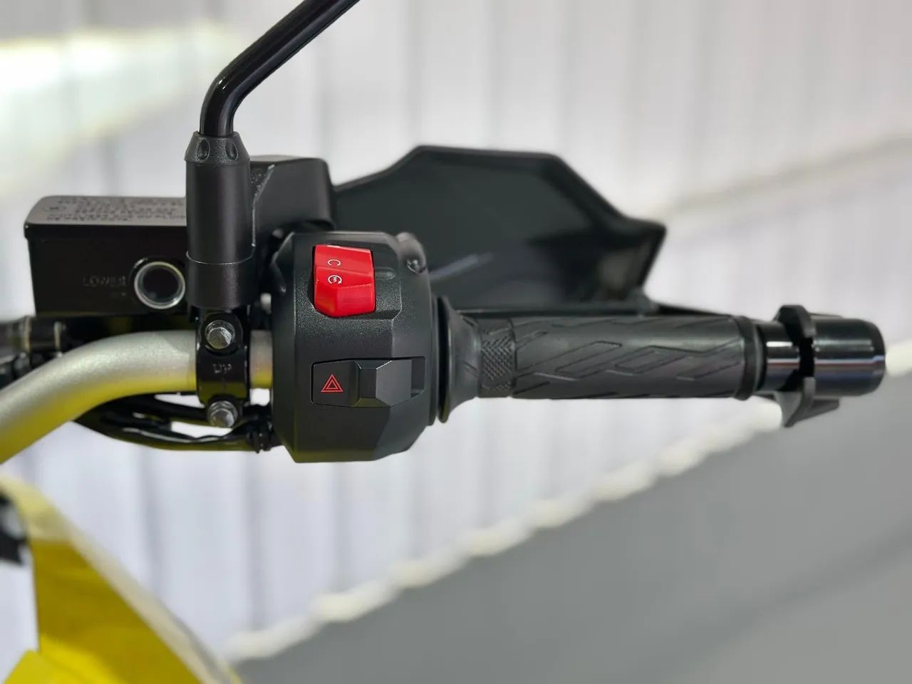 DL V-STROM 800 DE ABS AMARELA 2024/2025 - Foto 5