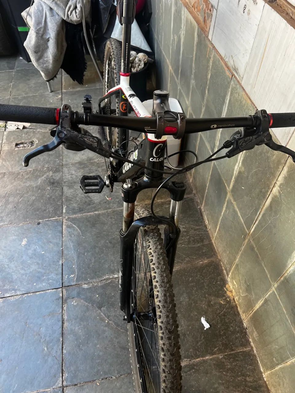 Caloi Elite 30 aro 29 TM 19 - Mountain Bike - Foto 3