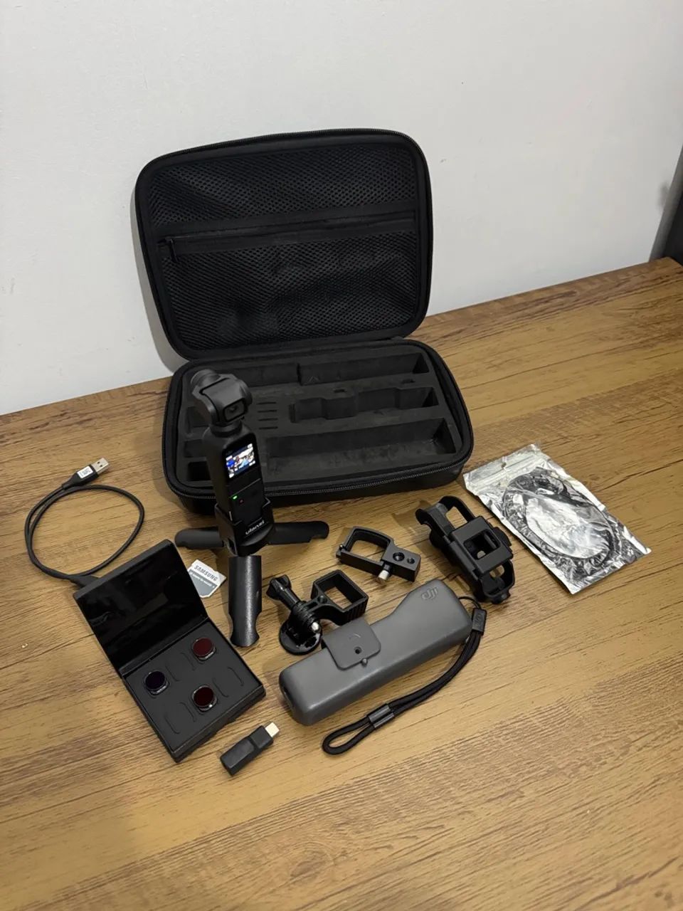 DJI Osmo Pocket 4K (1ª Geração) + Kit Profissional Completo - Estado Impecável - Foto 4