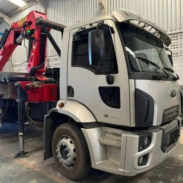 Cargo 2428 munck madal 60 ano 2012/2023