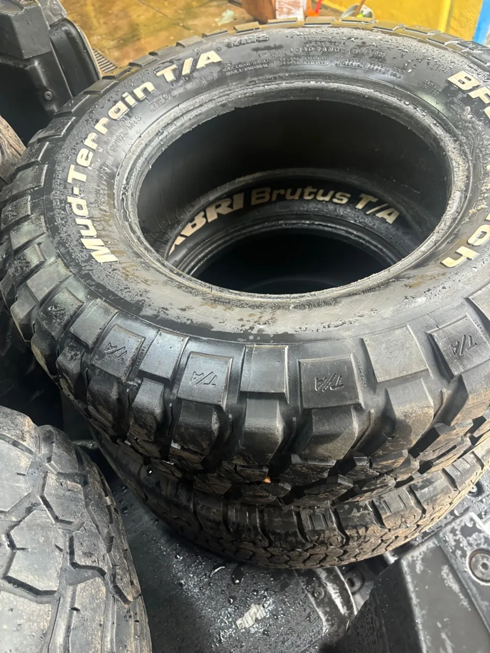 Jogo de Pneus Off-Road