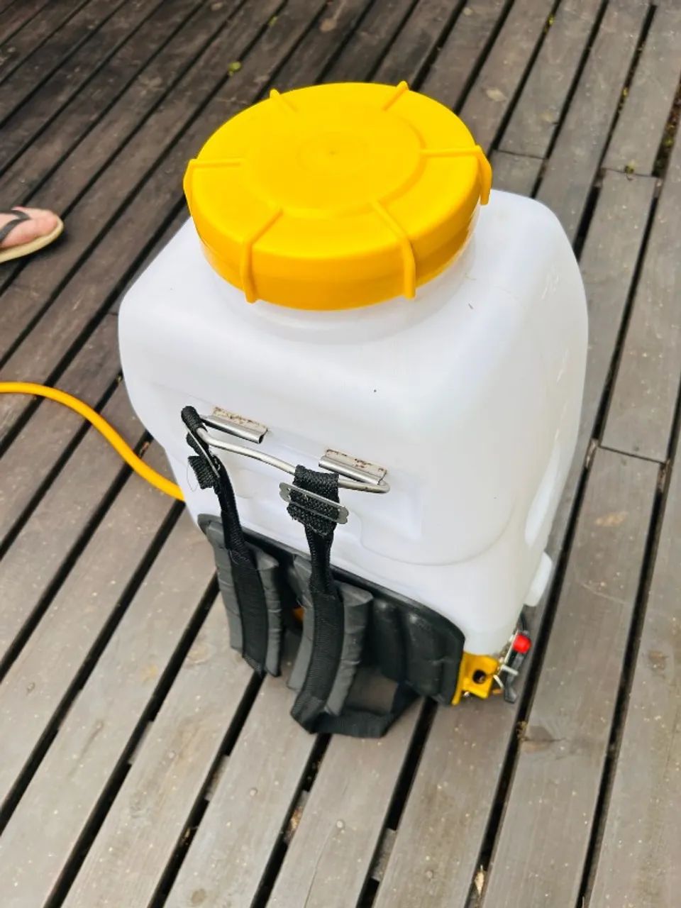 Pulverizador Costal Agrícola a Gasolina - 25 litros - Vonder