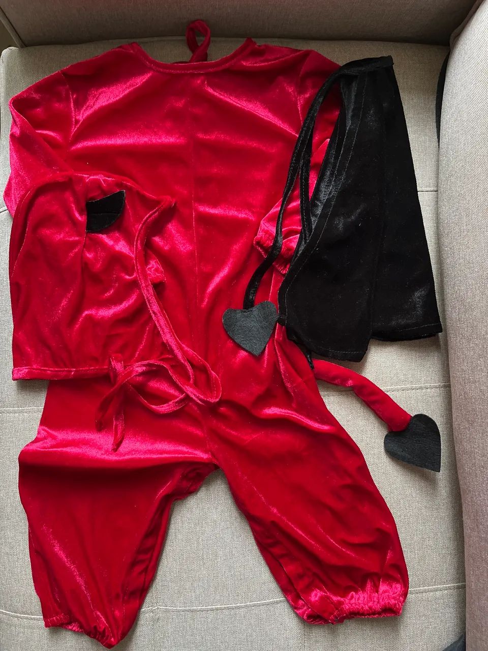 Fantasia vermelha de Halloween para bebê 