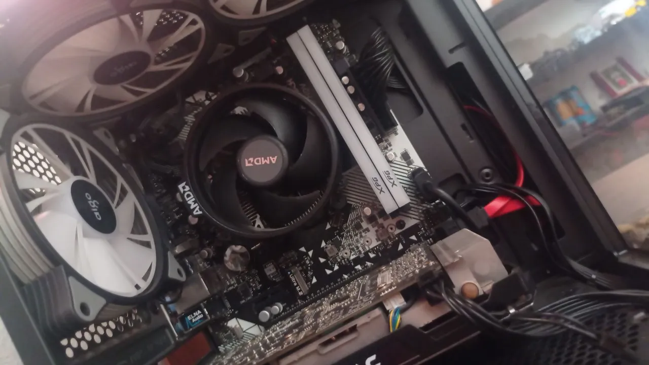 PC Gamer com Ryzen e Placa de Vídeo
