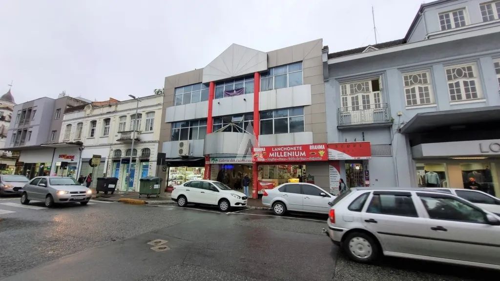 Sala comercial localizada no Centro de Joinville contendo 02 salas e lavabo. - Foto 3