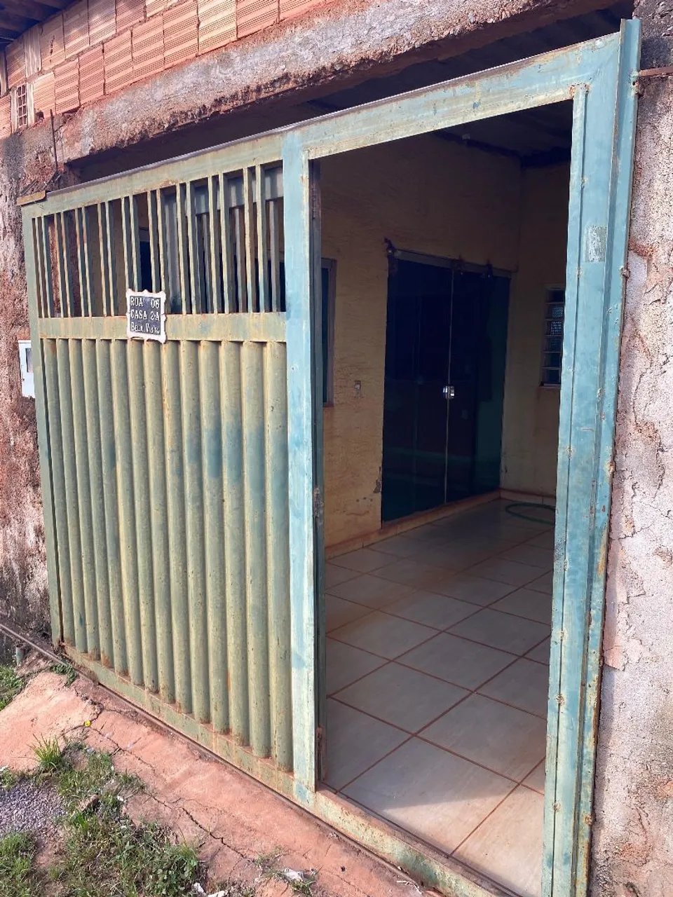 VENDO CASA.