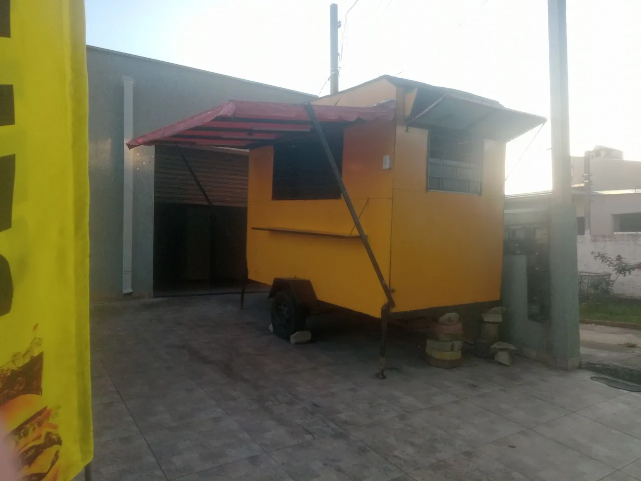 Food Truck Amarelo - Vendo!