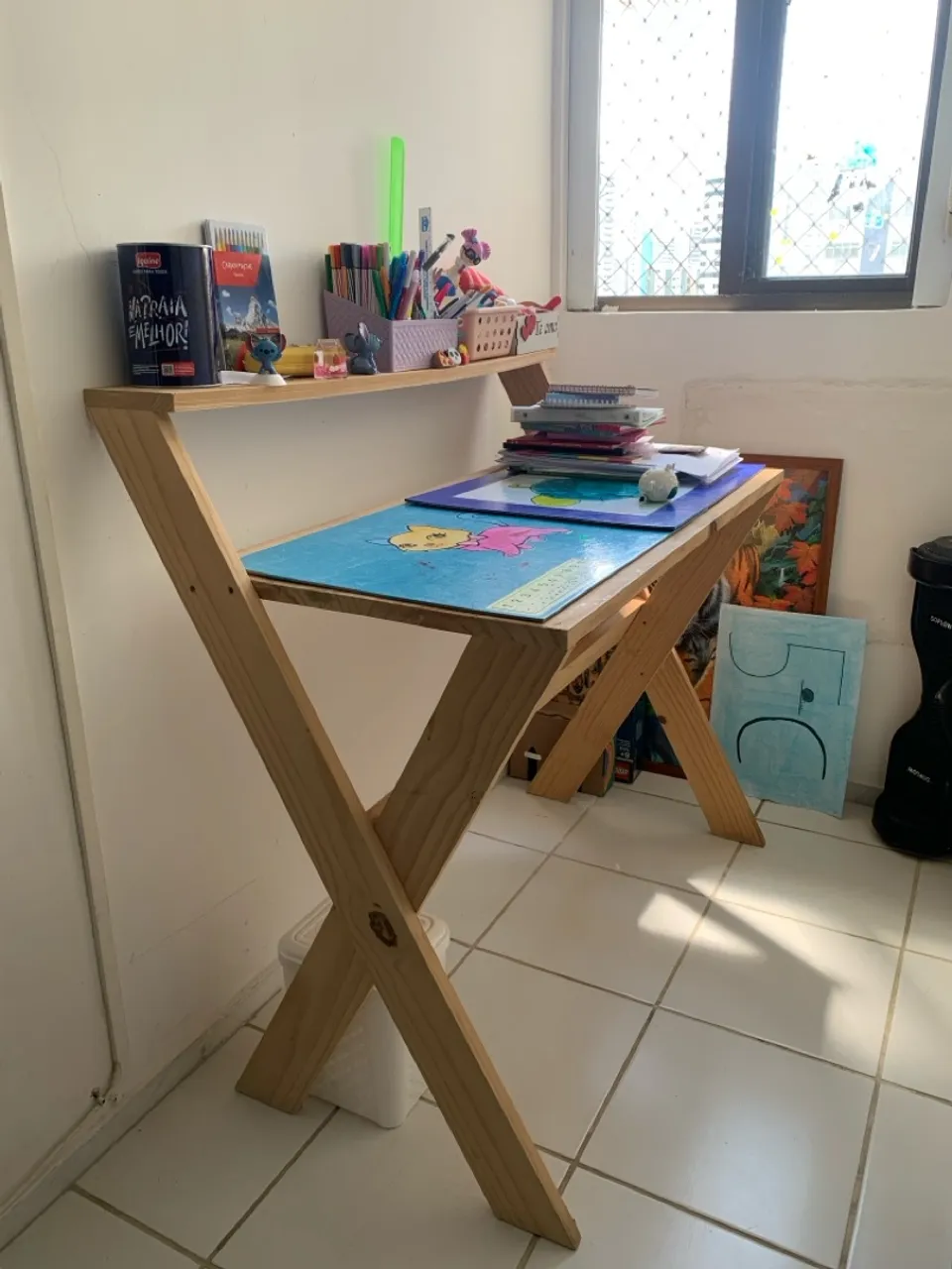 Escrivaninha de madeira Dupallets