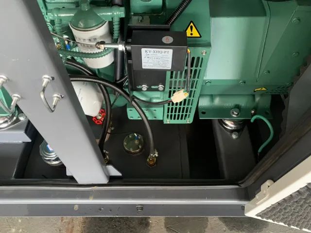 GRUPO GERADOR DIESEL DE 20KVA CABINADO SILENCIADO E AUTOMÁTICO - Foto 2