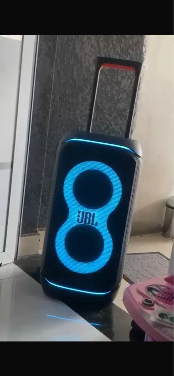 Caixa de Som JBL com Bluetooth