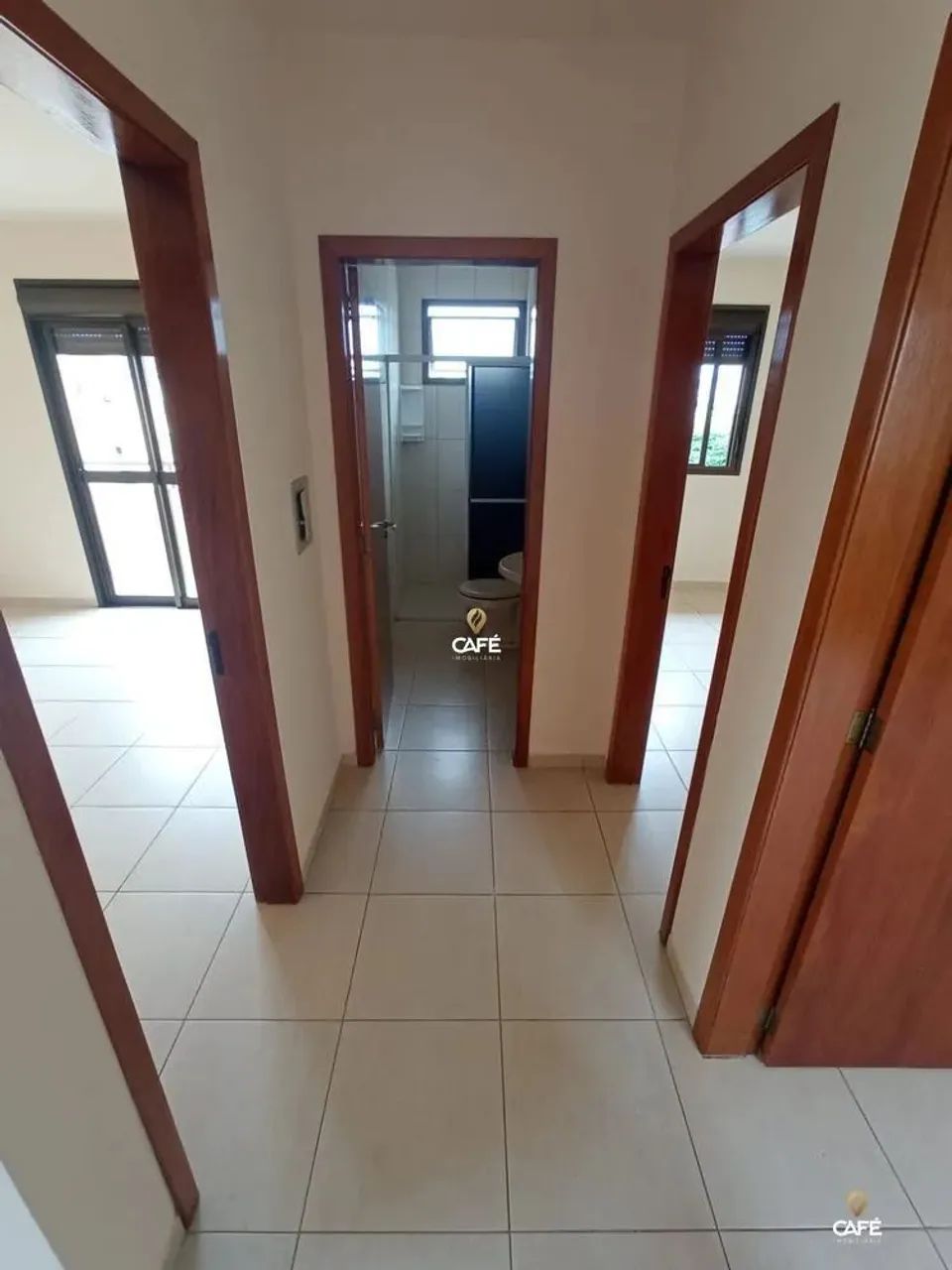 Apartamento Em Camobi De 2 Dormitórios, Sala de Estar, Banheiro Social, Cozinha, - Foto 5