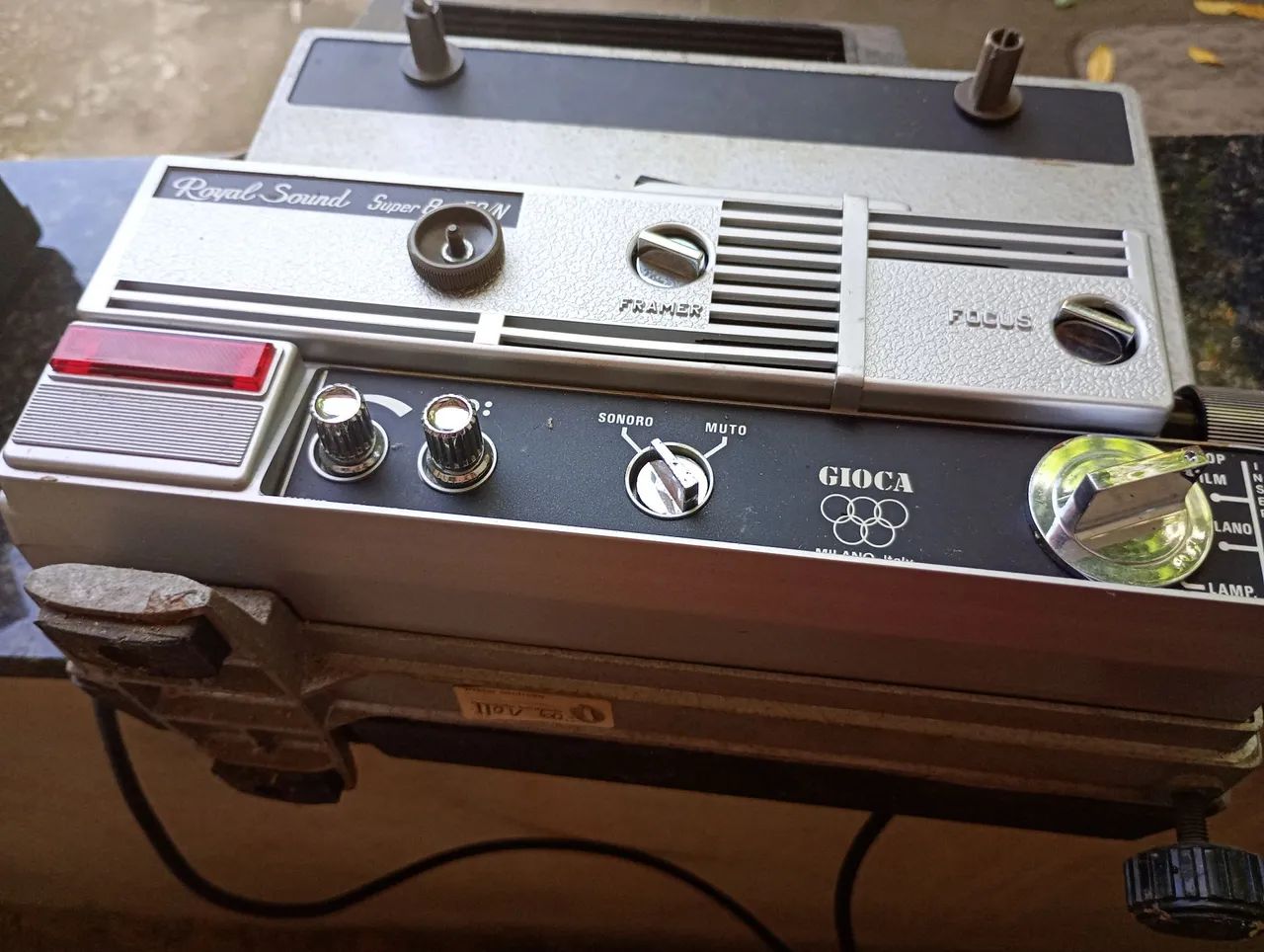 Projetor Gióca Royal Sound  - Foto 2