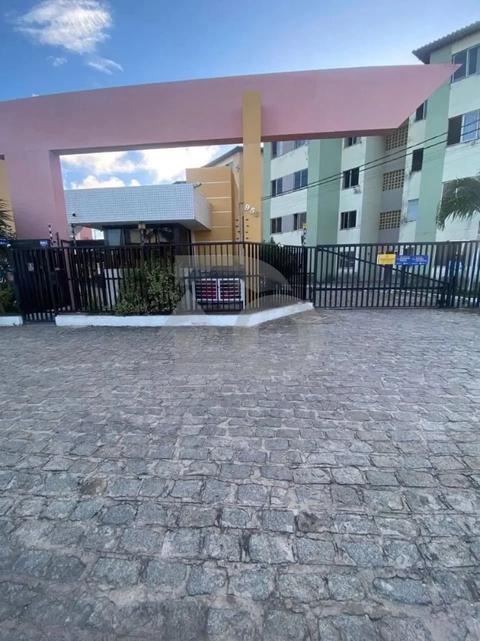 Apartamento no Condomínio Solar da Barra com 3 Quartos