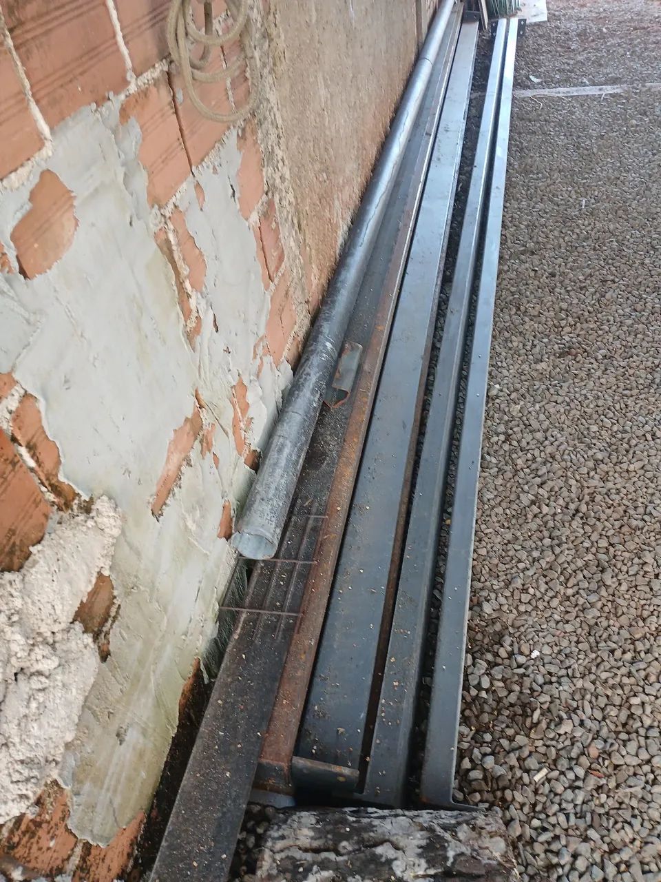 Tubo de ferro e cantoneira  - Foto 3