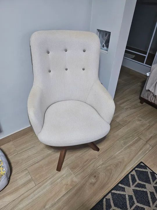 Duas poltronas giratórias por 500 reais. - Foto 2