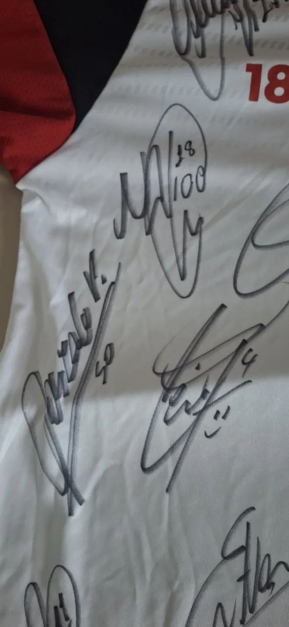 CAMISA DO FLAMENGO AUTOGRAFADA - Foto 4