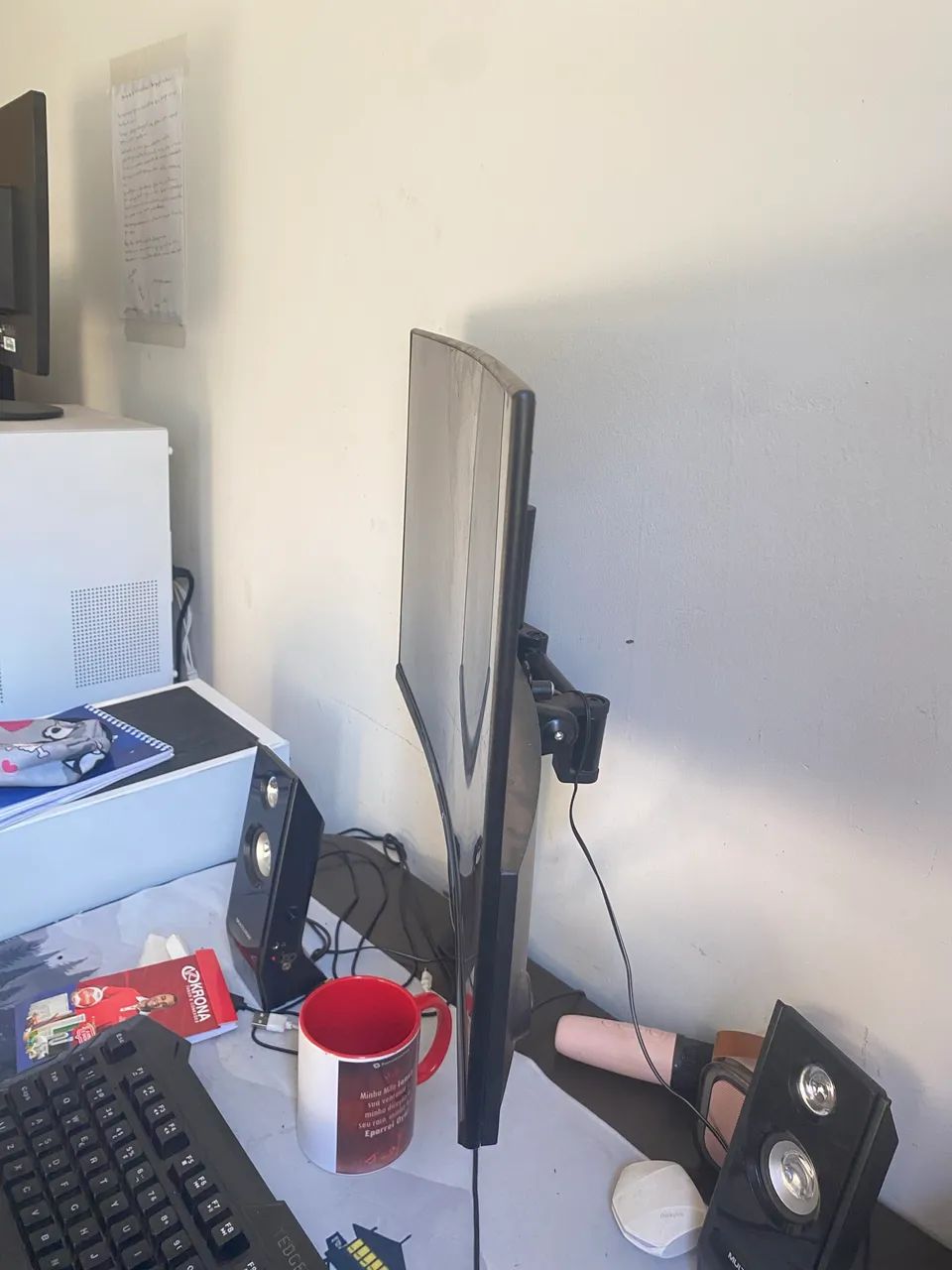 24-inch Monitor64166989931011122