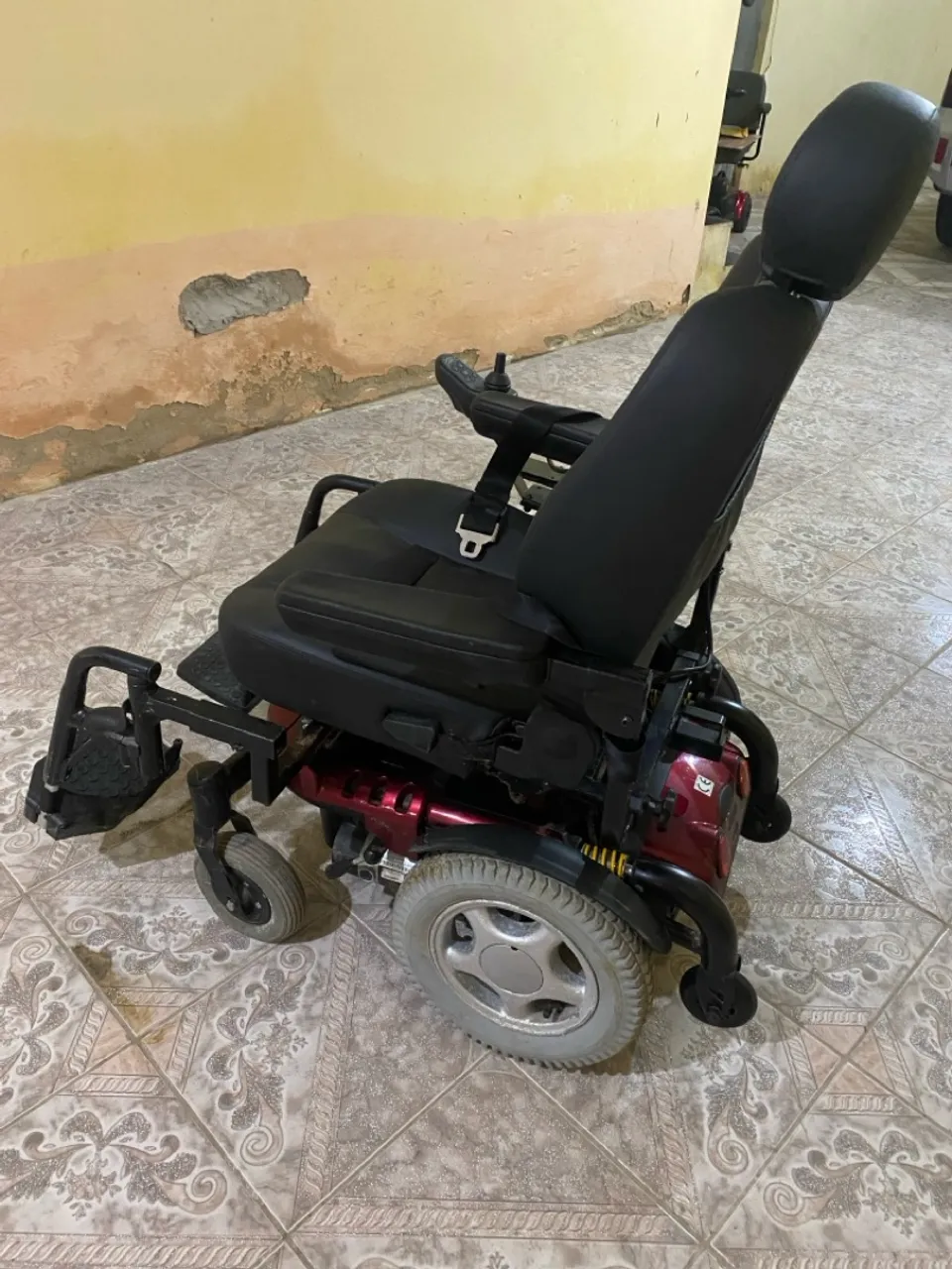 Cadeira elétrica para deficiente