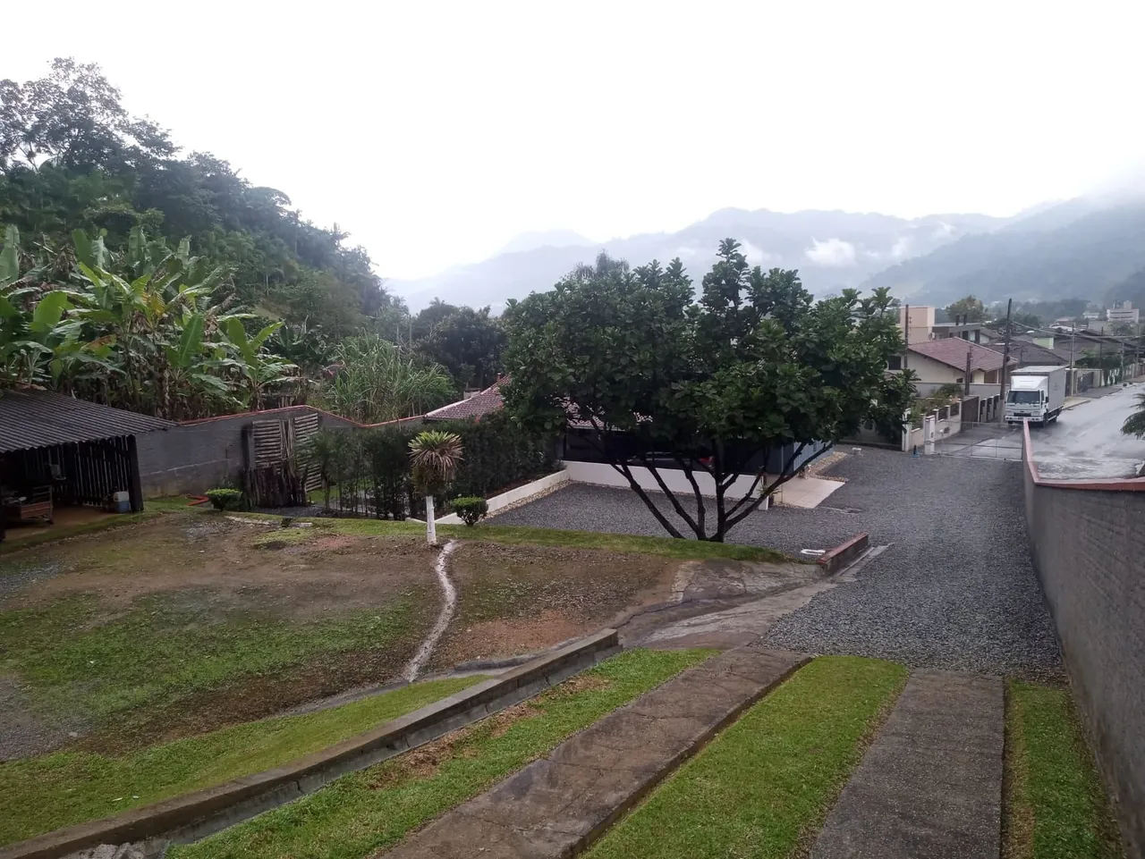 terreno com 1600 m2
