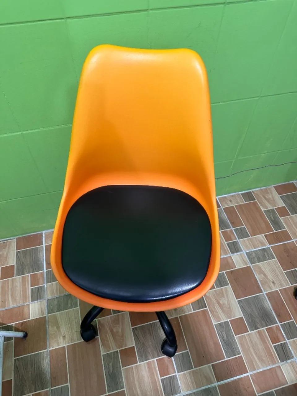 Cadeira de escritorio em ótimo estado Valor R$ 200,00 *