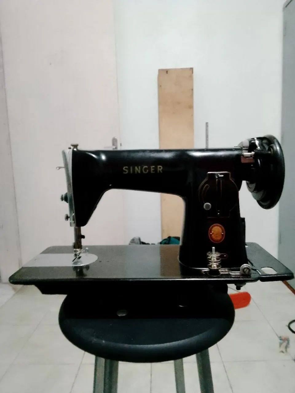 Máquina de costura Singer Antiga