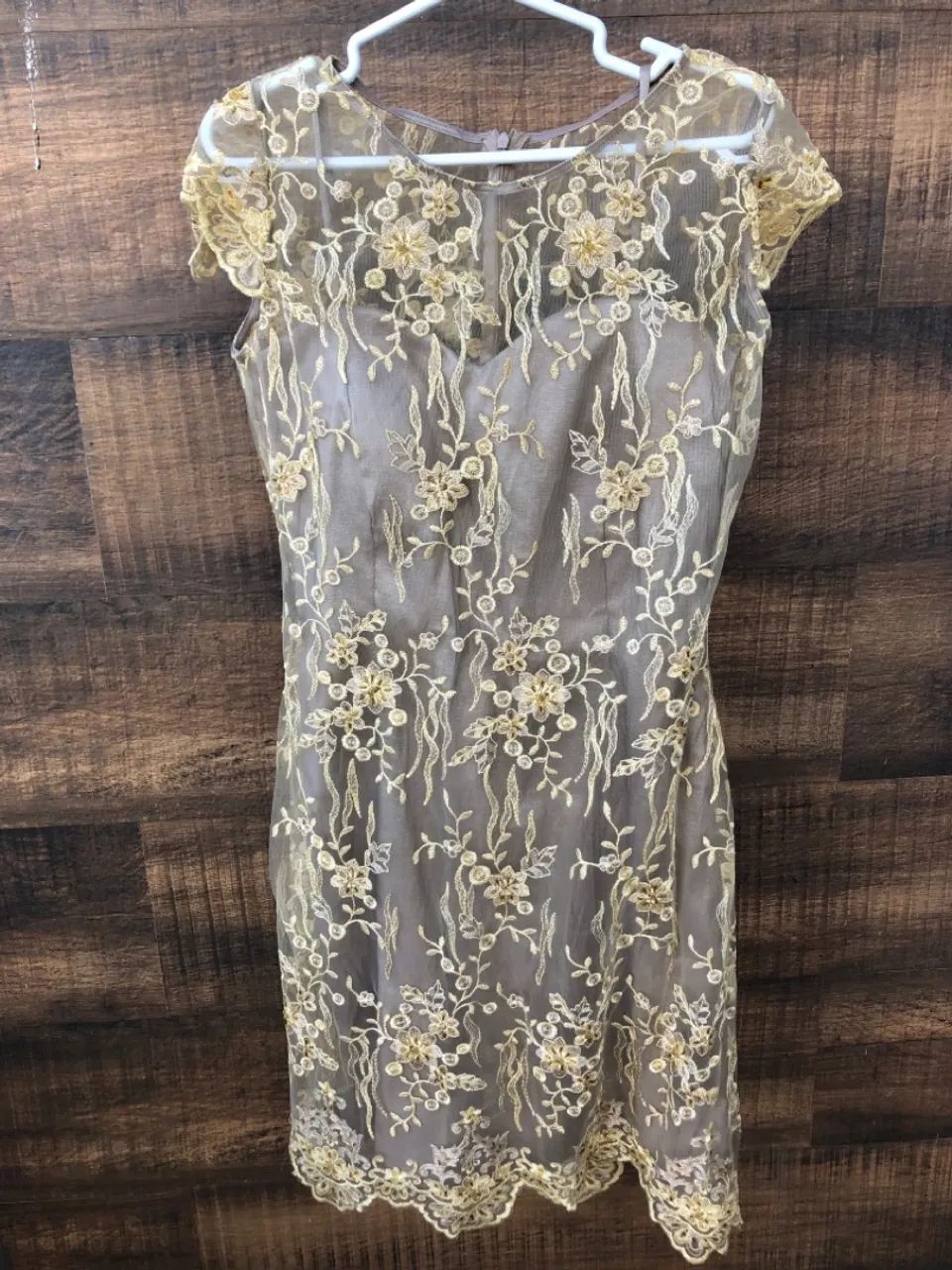 Vestido de festa rendado - Foto 4