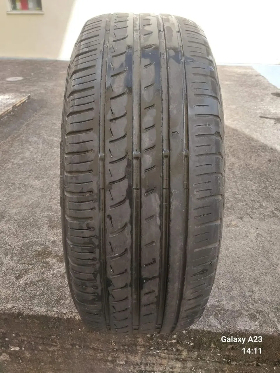Pneu pirelli Usado em perfeito estado