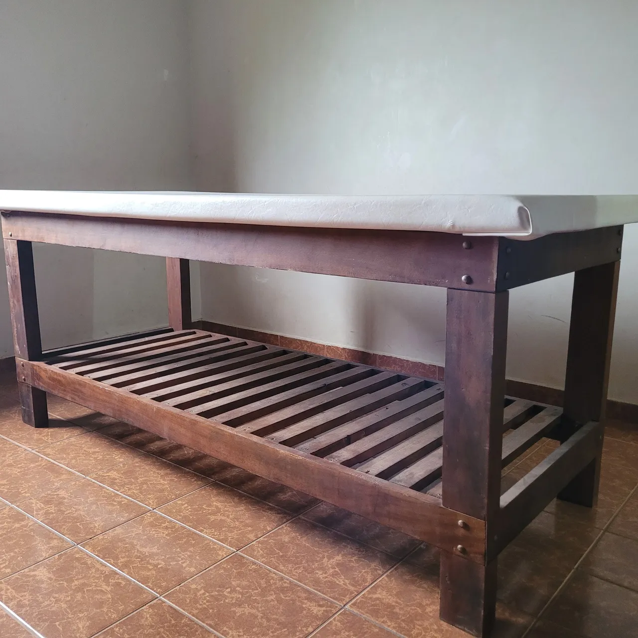 Mesa de Massagem de Madeira Massisa