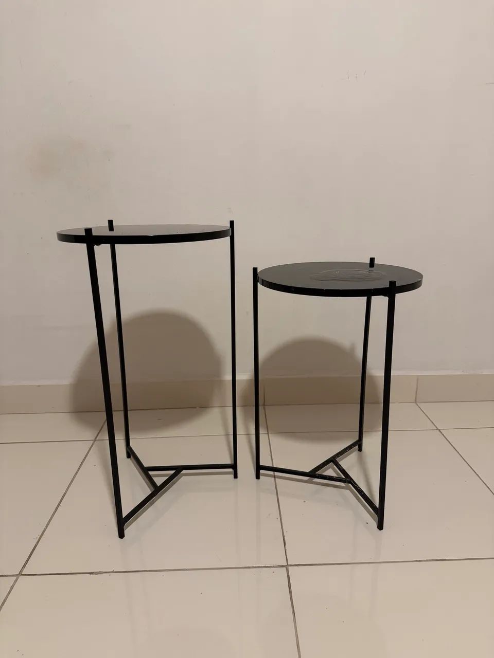 Round Corner Table, Metal + Black Wood (Set)64739713348097120