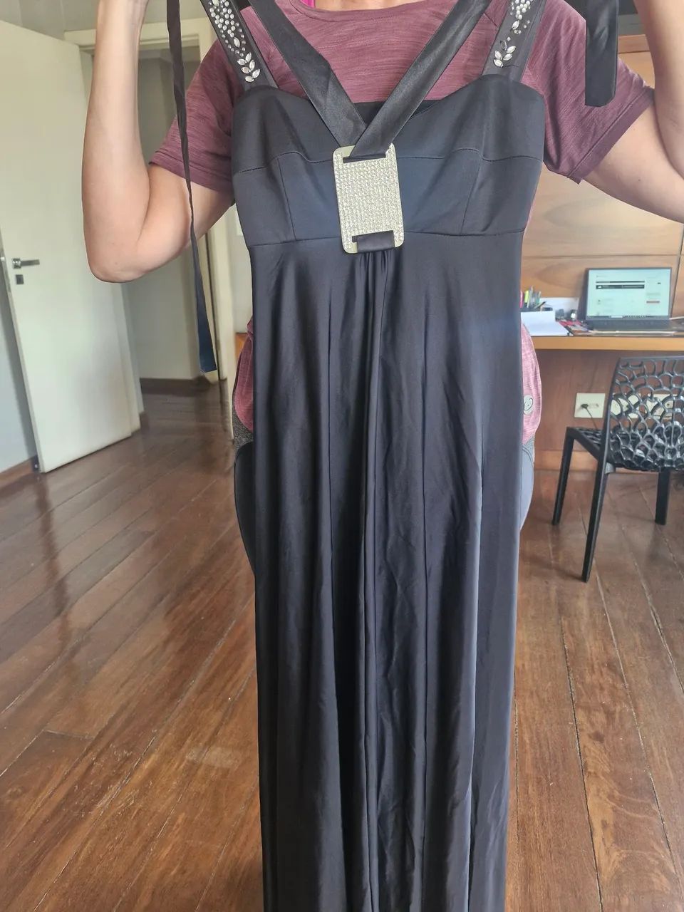 Vestido longo preto seminovo - Foto 4