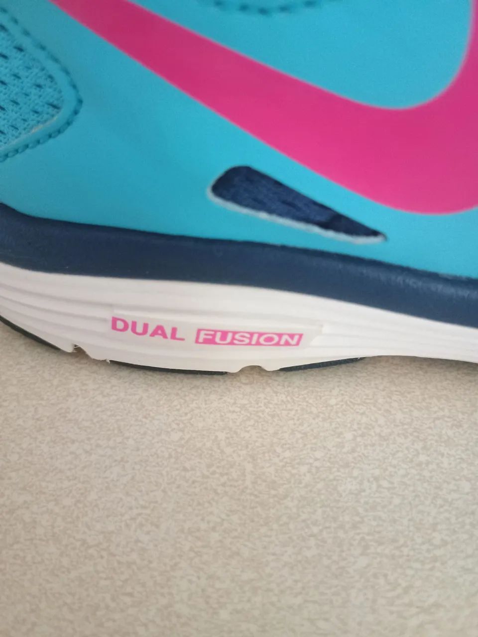 Tênis Nike original Dual Fusion semi novo  - Foto 5