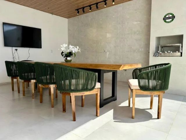 Mesa de Jantar em Madeira com poltronas. Direto da Fabrica!