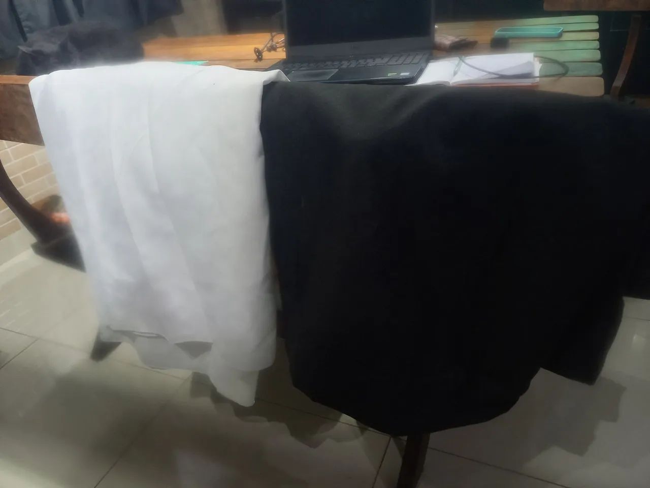 Fundo infinito - Branco e Preto