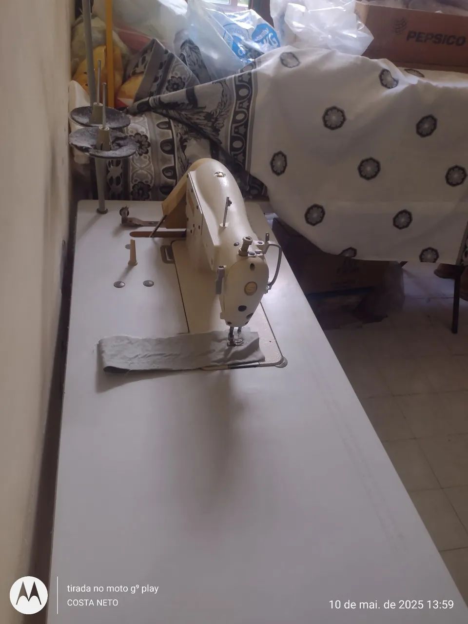 Máquina de Costura Singer - Foto 3