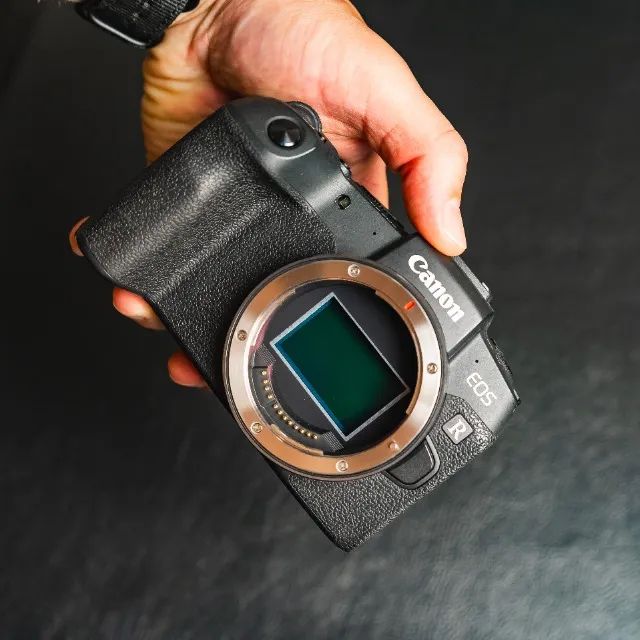 Câmera full frame Canon RP - Foto 3
