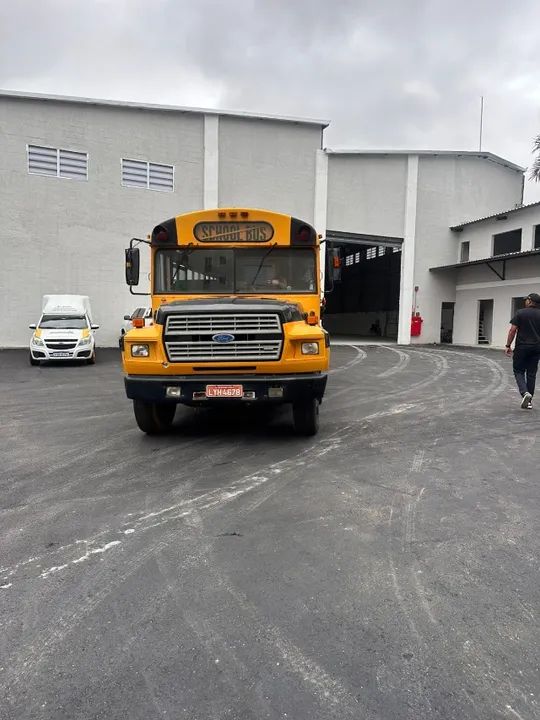 ONIBUS AMERICANO -  RARIDADE - Foto 3