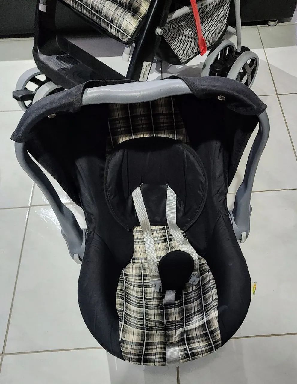 Carrinho de marca, confortável e seguro - Foto 3