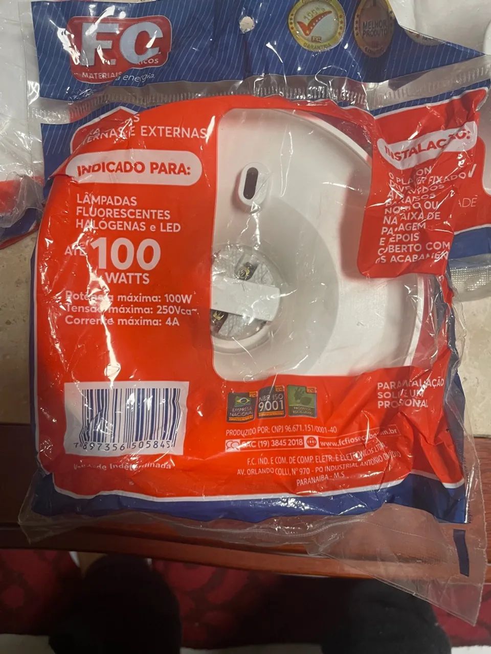3 Soquete para Lâmpada E27 - Plafon - 100W - Foto 3